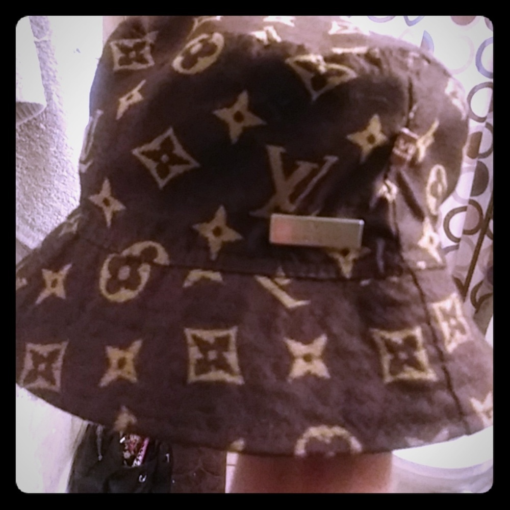 Louis Vuitton hat